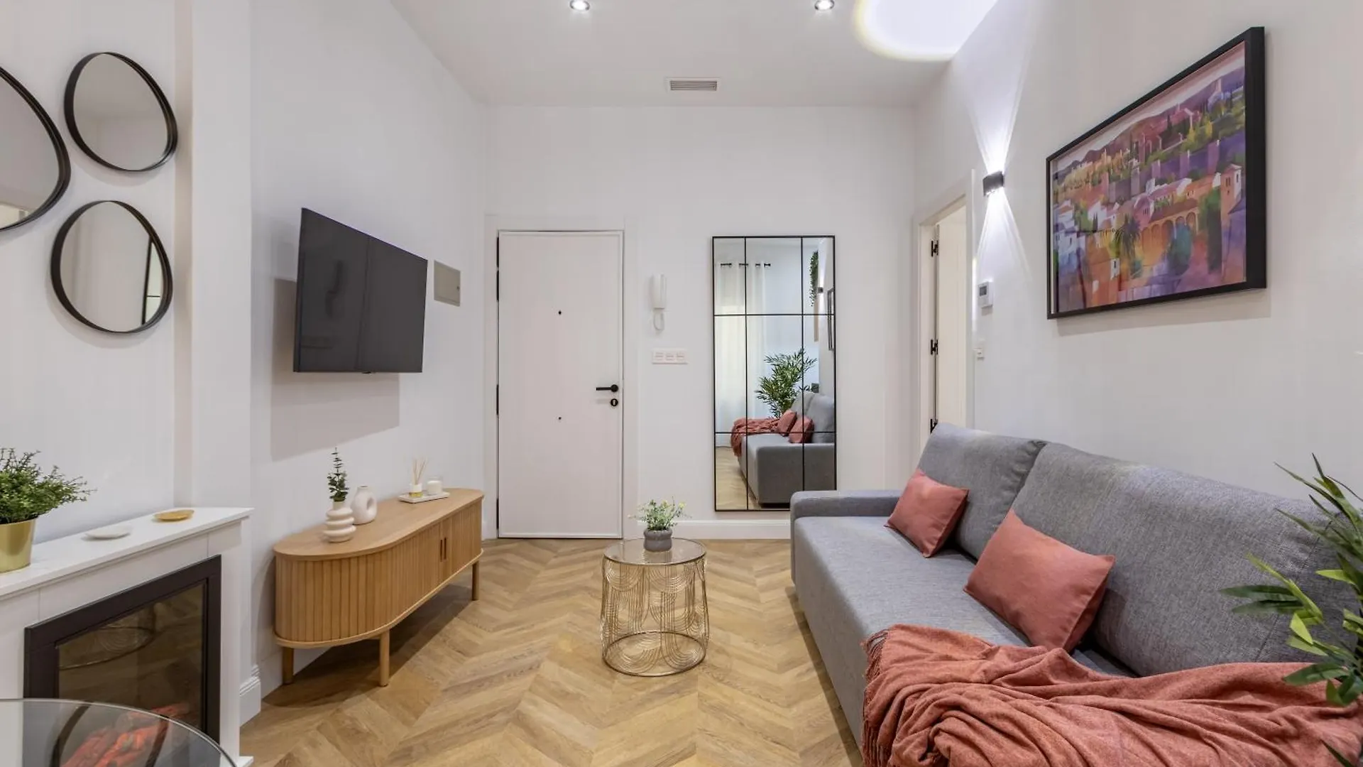 Elvira Elegant Suite Gran Via-Catedral Granada Apartment